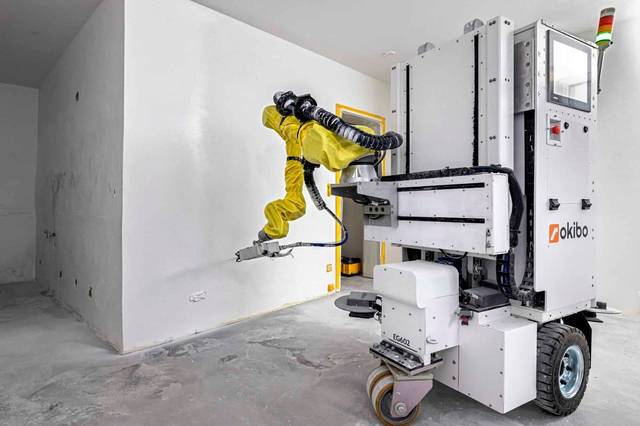 Okibo EG602 finishing an interior wall
